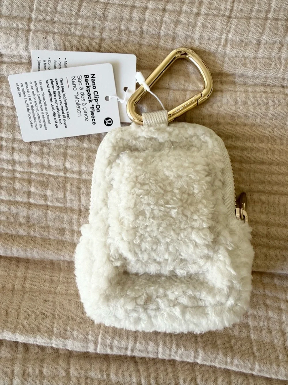NWT Lululemon Nano Clip-On Fleece Backpack with Gold Hardware - Light Ivory - Picture 2 of 4